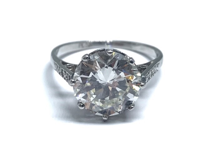 Pre-Owned Platinum and Diamond Ring 3.65ct £49,500.00 | R.L. Austen